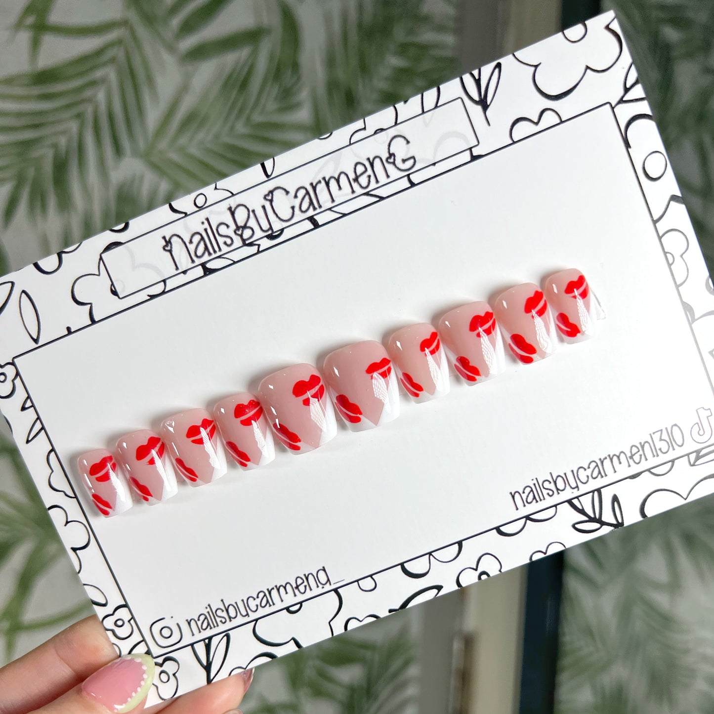 Kisses French Tip Acrylic Press on nails