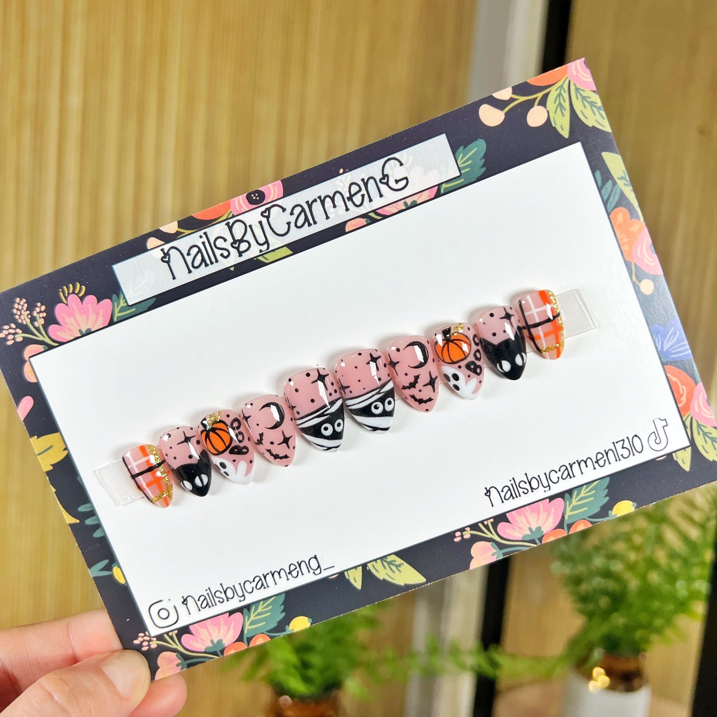 Cats, bats and mummies Acrylic Press on nails