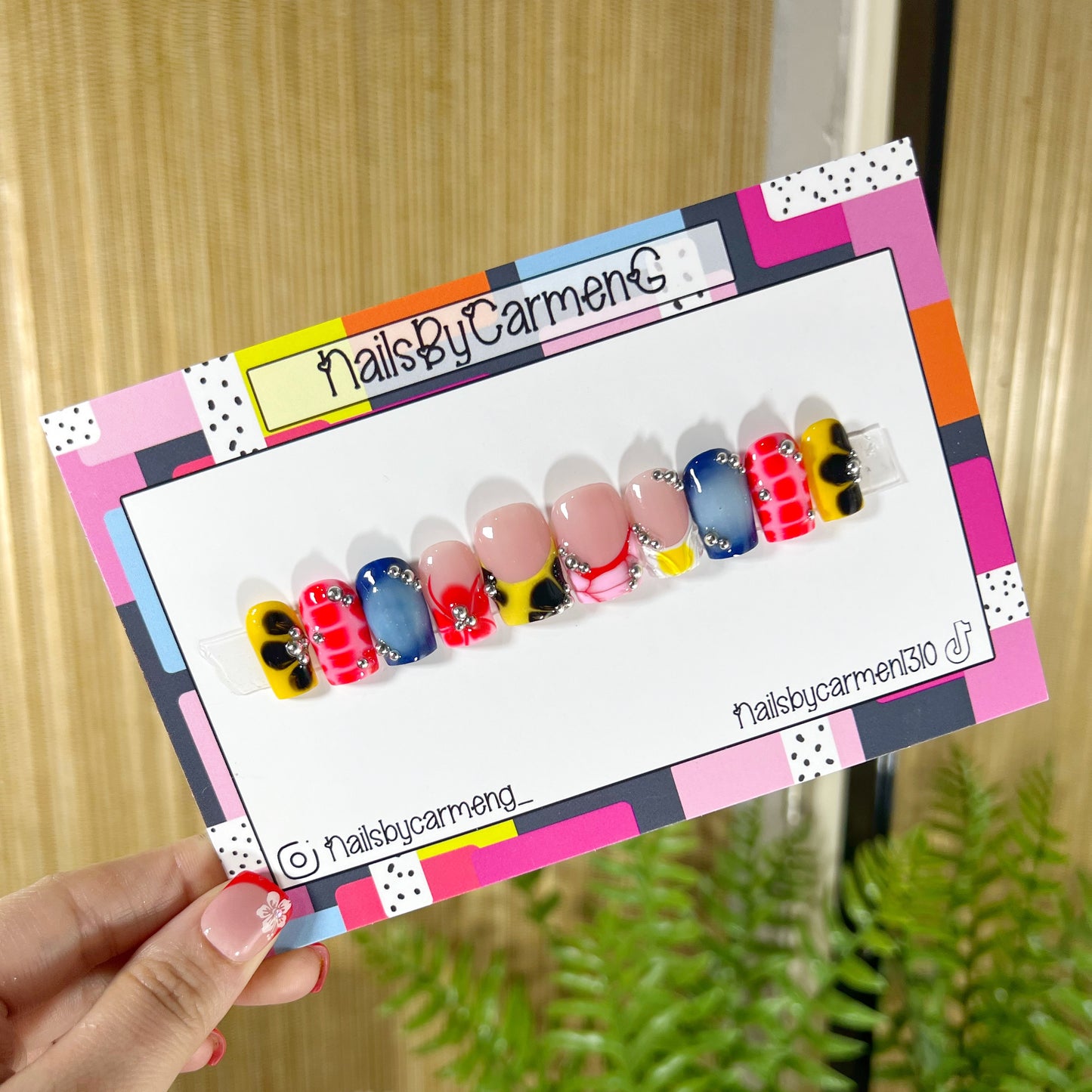 Cool Retro Acrylic Press on nails
