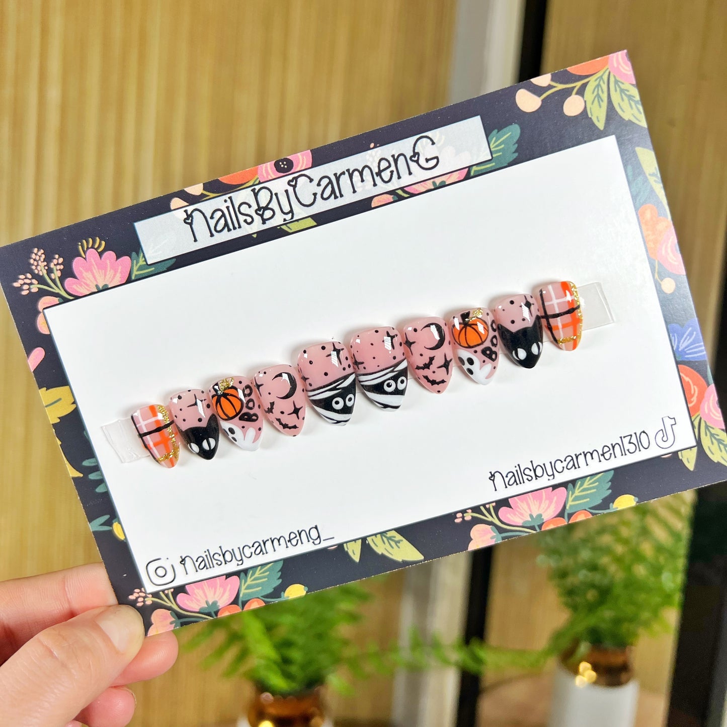 Cats, bats and mummies Acrylic Press on nails
