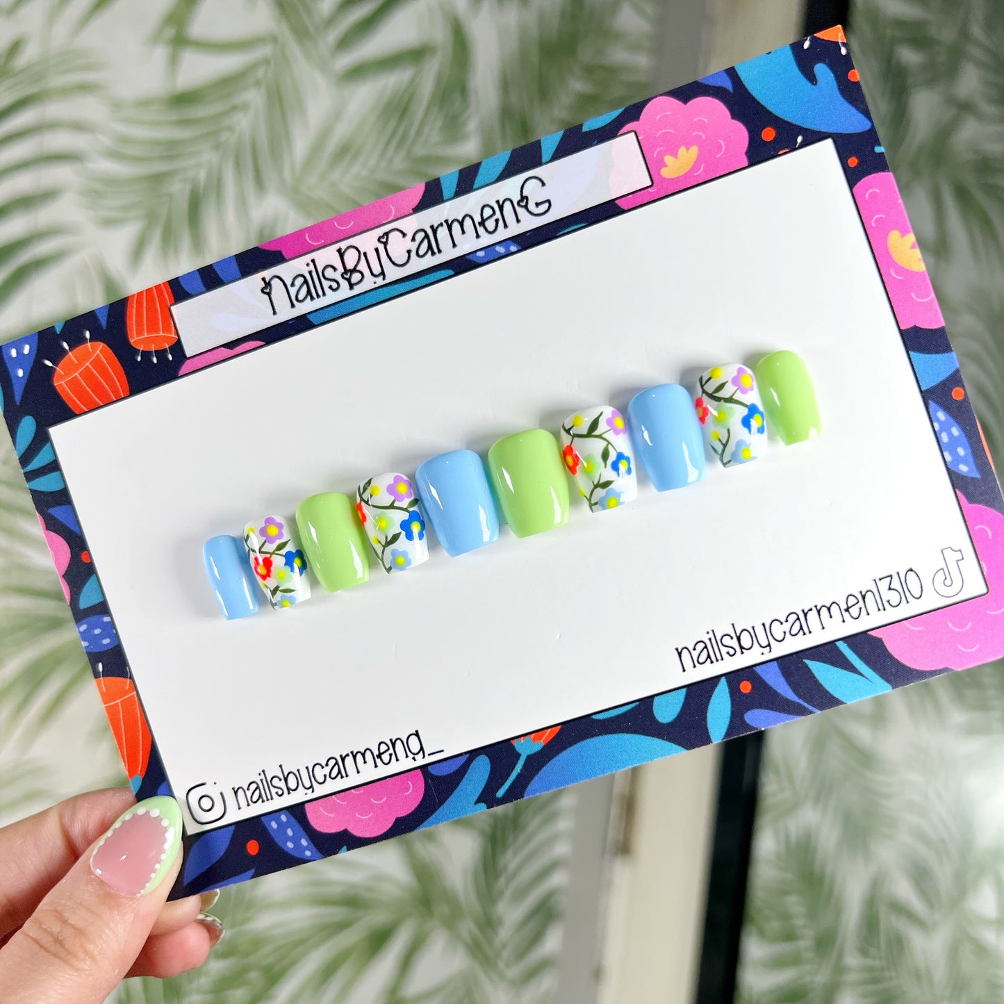 Mix and match florals Acrylic Press on nail