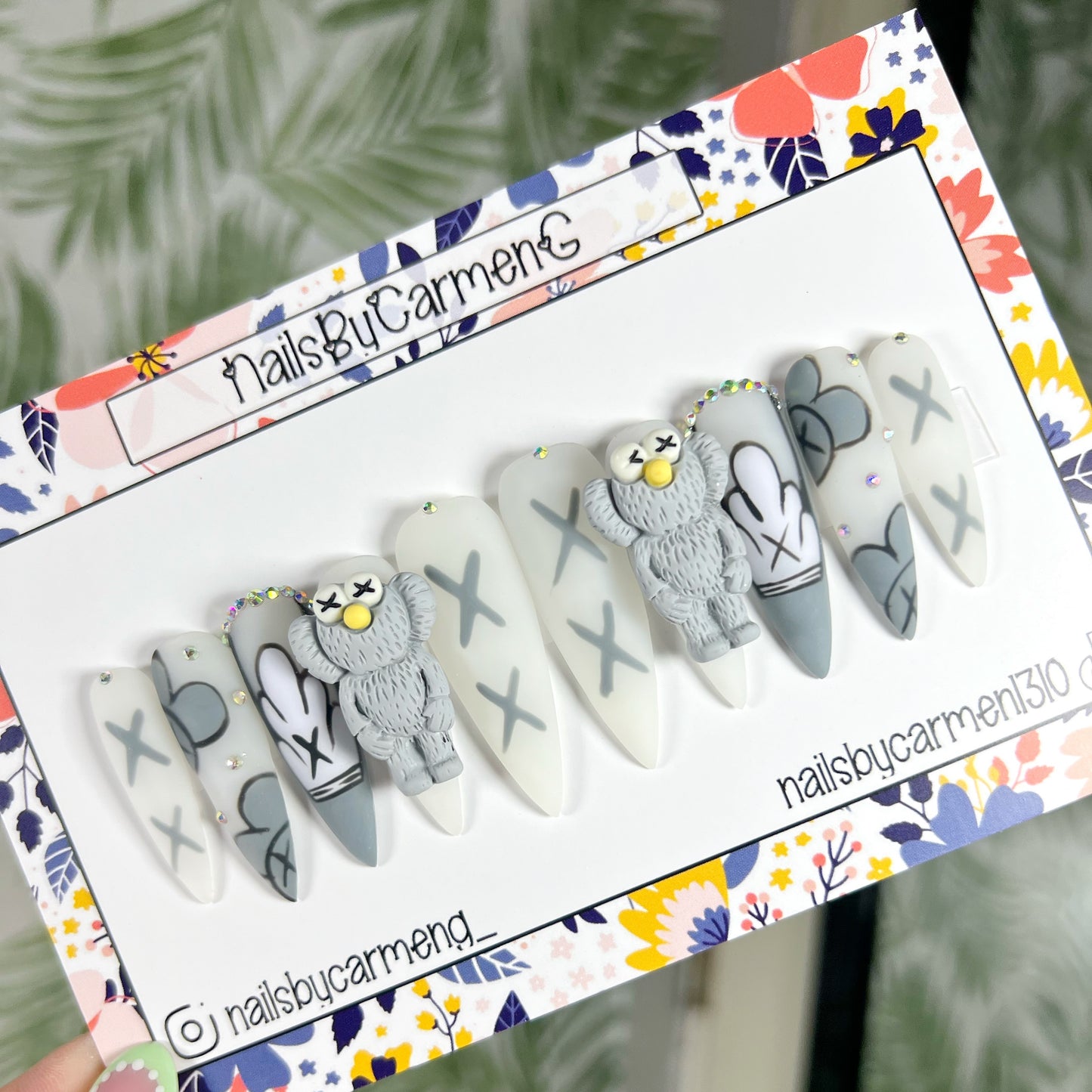 Grey Kaws charms Acrylic Press on nails