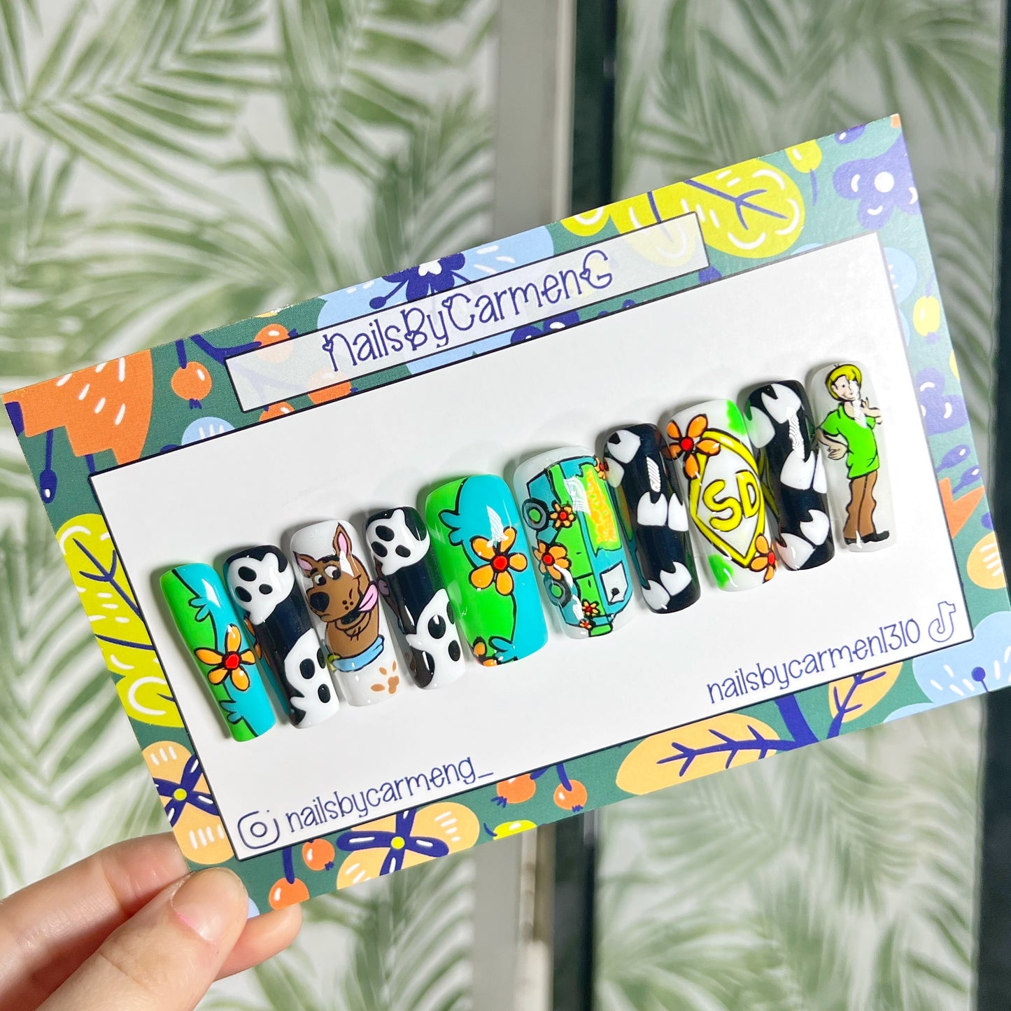 Scooby Doo and Shaggy Acrylic Press on nails