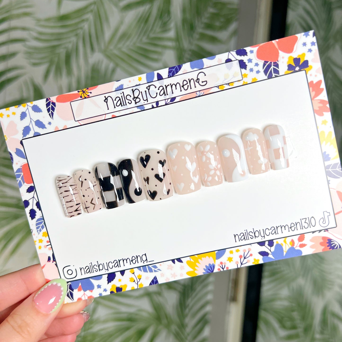 Black and white Acrylic Press on nail