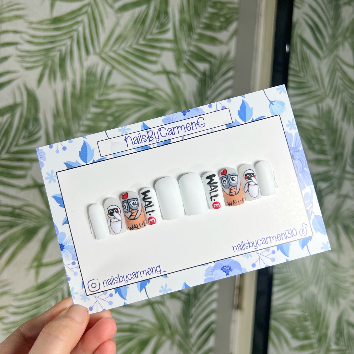 Eva and Wall-E Fall In Love Acrylic Press on nails