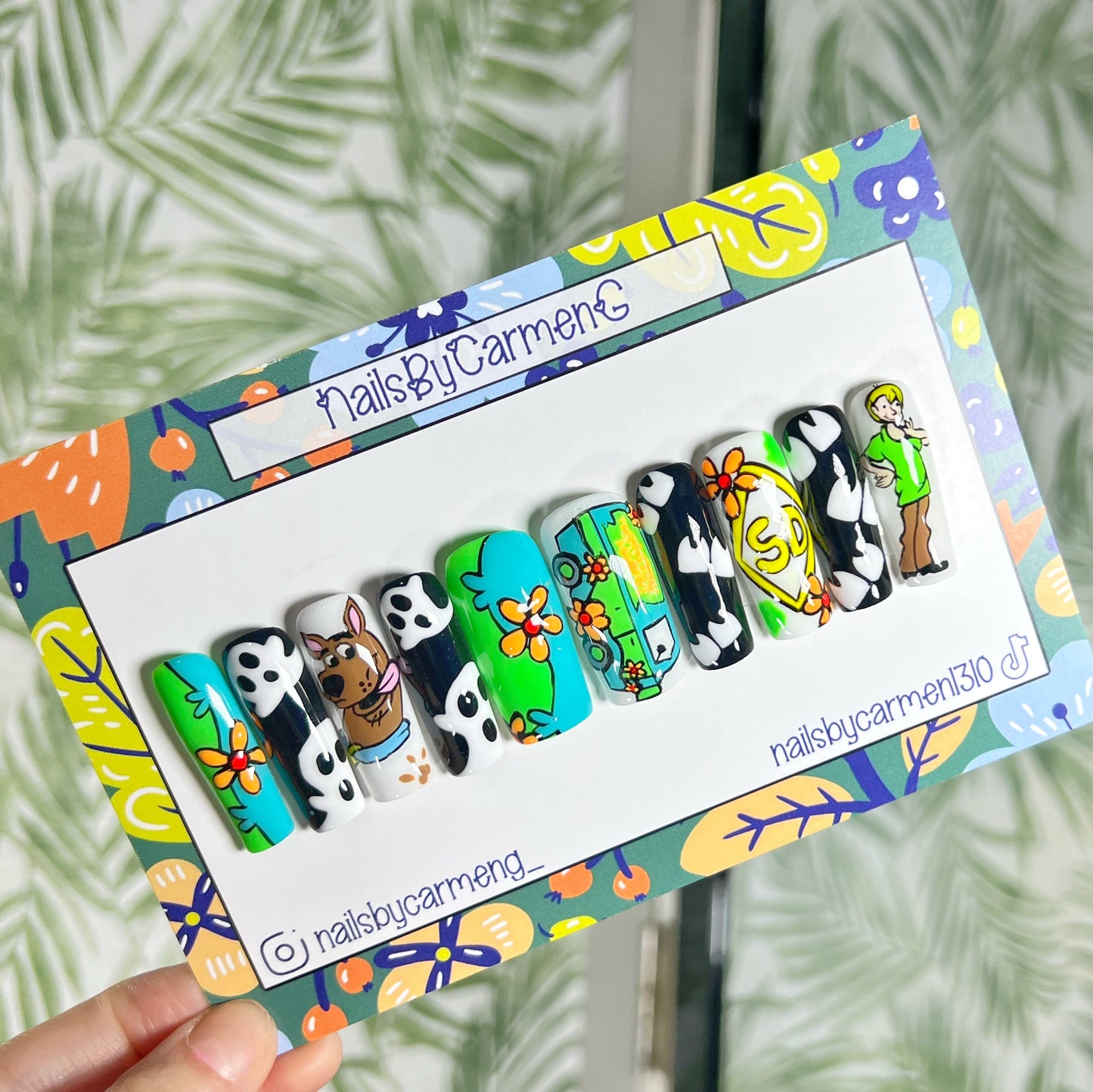 Scooby Doo and Shaggy Acrylic Press on nails