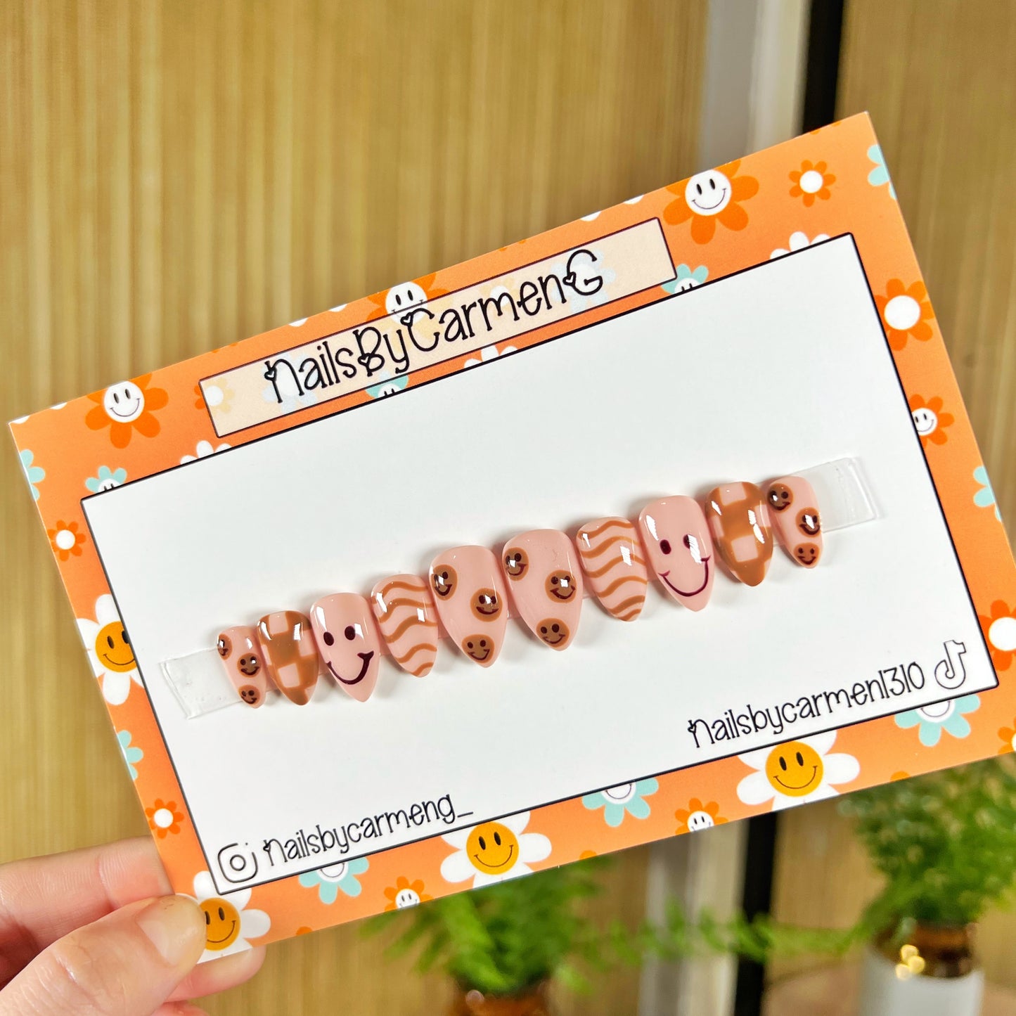 Smiley nudes checkered print Acrylic Press on nails