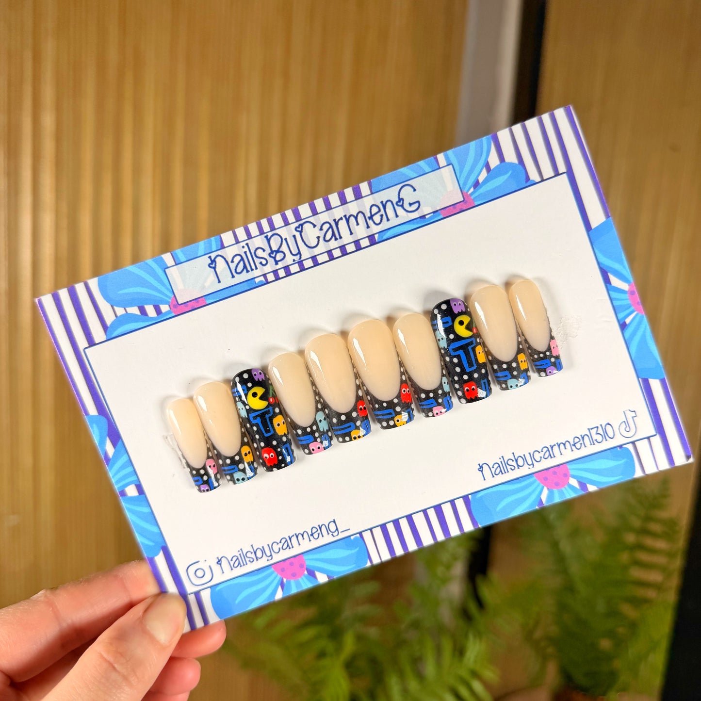 Pac-Man Acrylic Press on nails