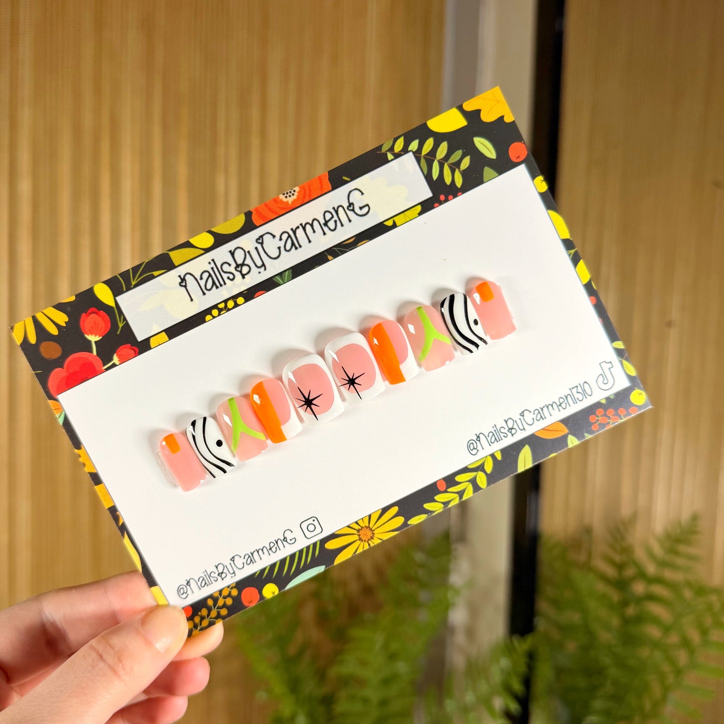 Retro Acrylic Press on nails