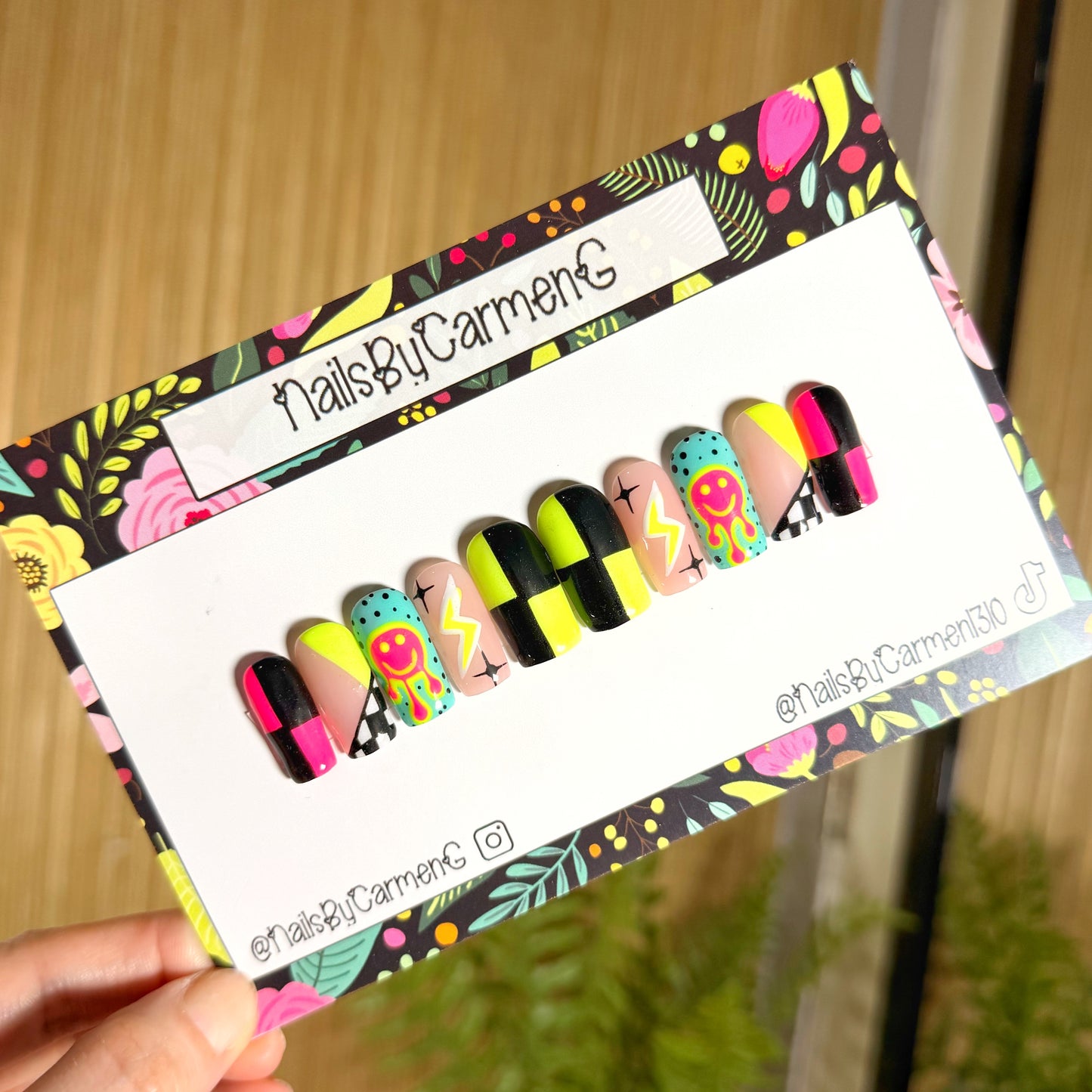 Neon yellow checkered smoke drip Acrylic Press on nails