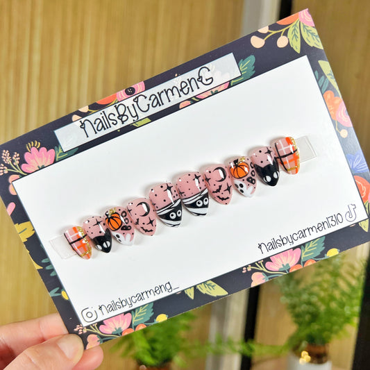 Cats, bats and mummies Acrylic Press on nails