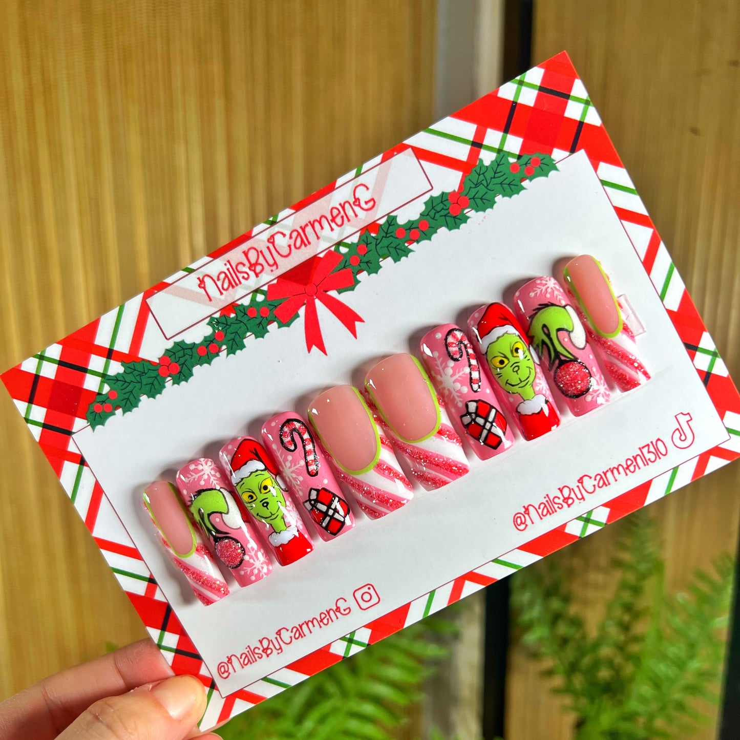 Pink jolly Grinch Acrylic Press on nails