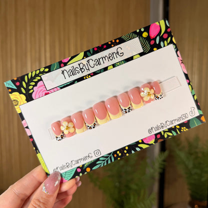 Yellow cheetah flowers Acrylic Press on nails