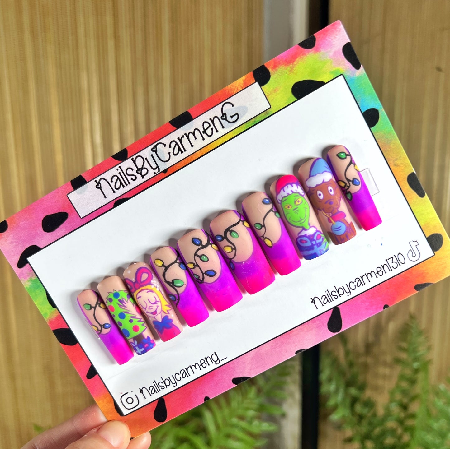 Glow in the dark lights pink Grinch  Acrylic Press on nails