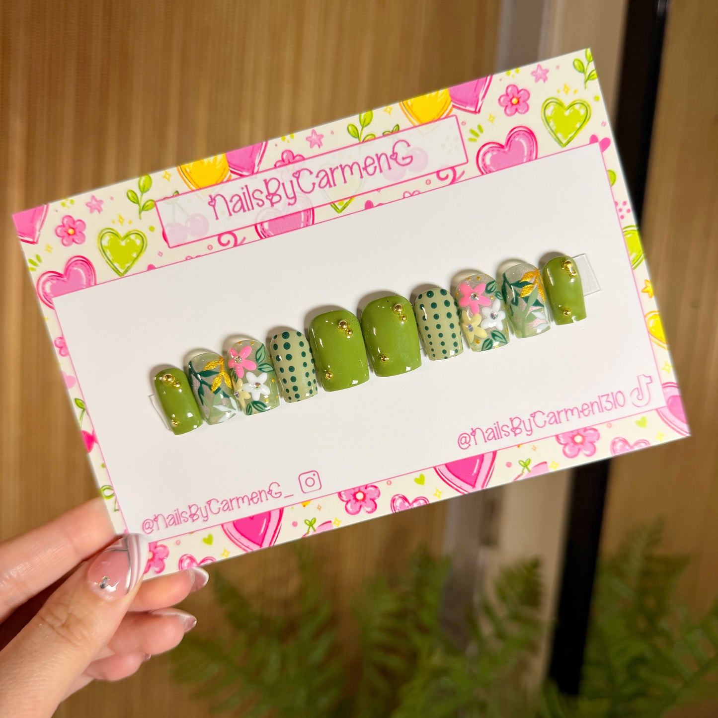 Green dots and flowers Acrylic Press on nails