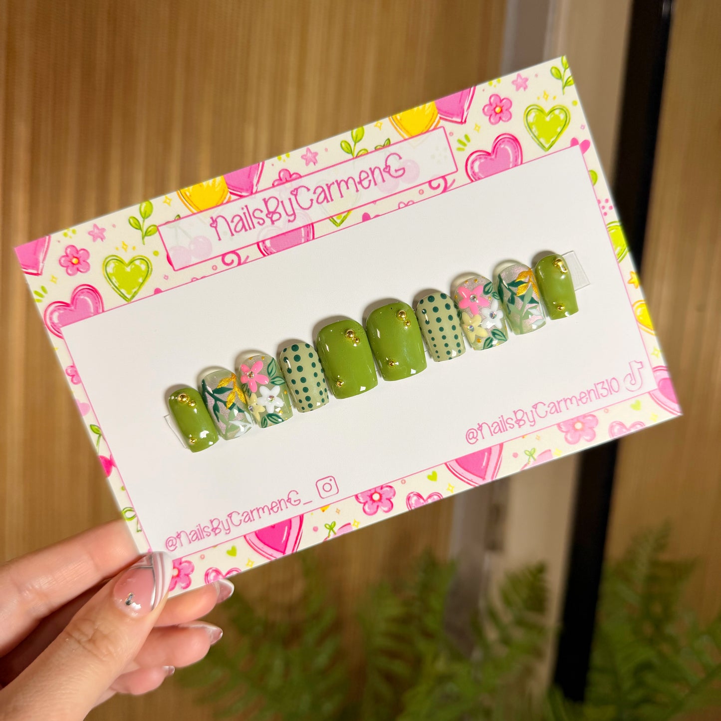 Green dots and flowers Acrylic Press on nails