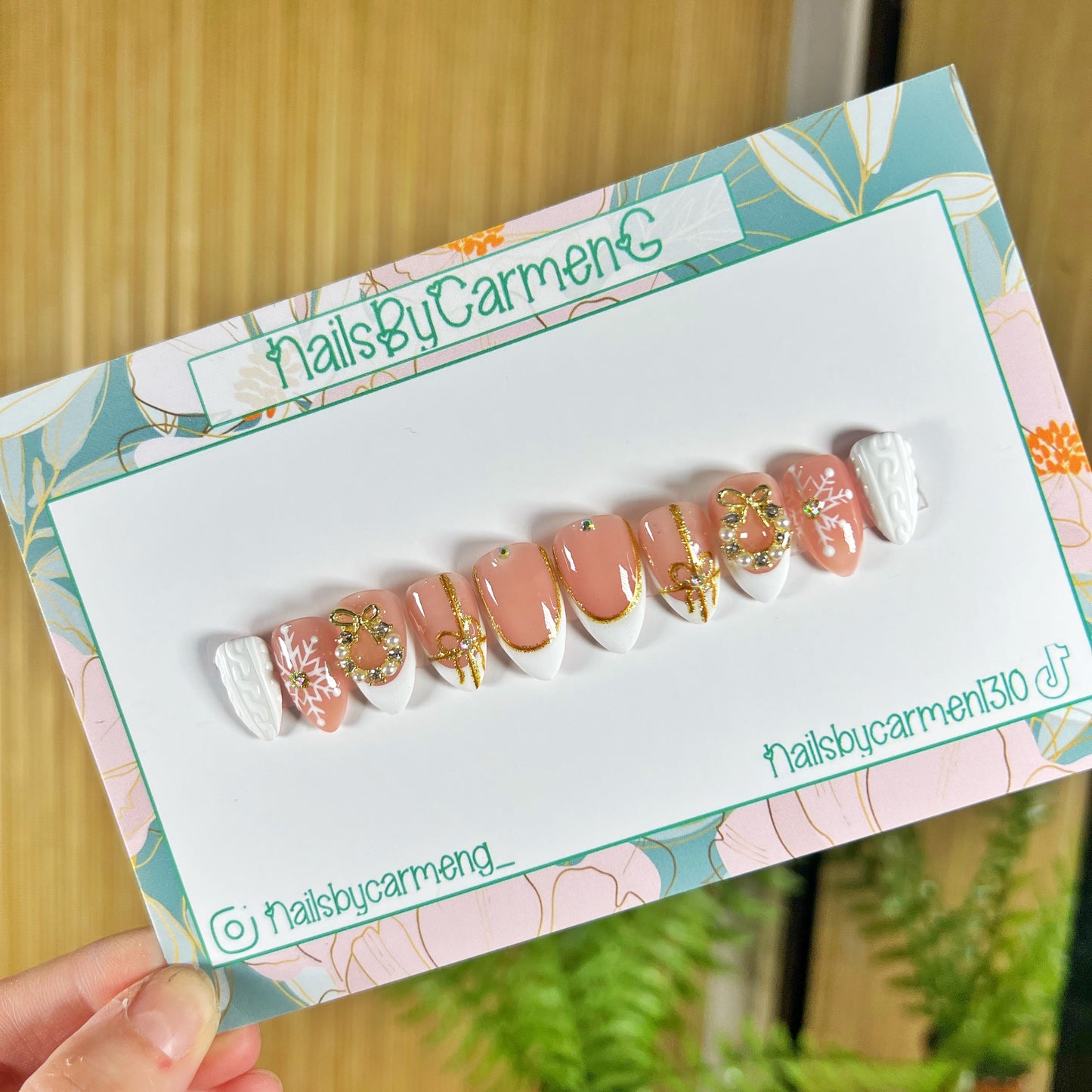 White Christmas  Acrylic Press on nails