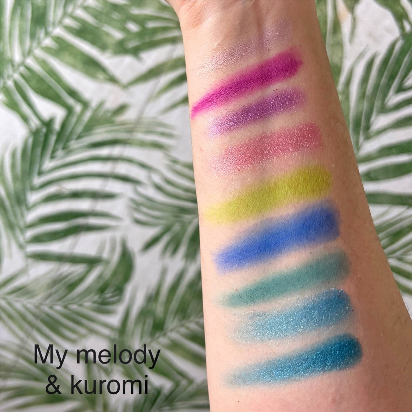 Kuromi & My melody Summer Eye Shadow Palette