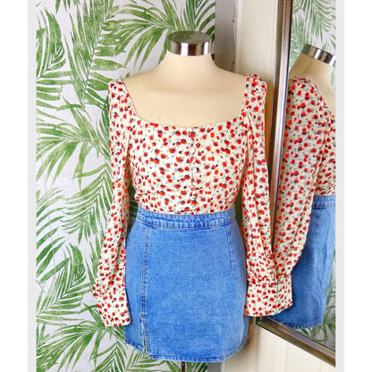 FLORAL PRINT BUTTON-FRONT TOP